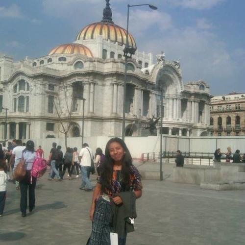 Sara en el Palacio de Bellas Artes en México. (Foto: Sara Curruchich oficial) 