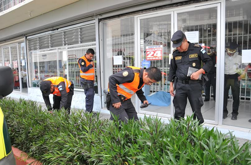 Un centenar de agentes participaron en el operativo. (Foto: Nuestro Diario)