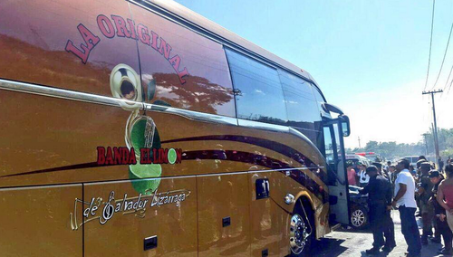 El bus donde viajaba La Original Banda El Limón de México estuvo involucrado en el accidente donde murieron tres personas. (Foto: Radio Sonora)