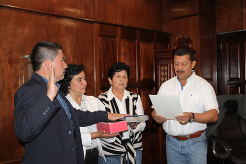 Víctor Alvarizaes asumió el cargo de alcalde de Santa Catarina Pinula tras la renuncia  de Antonio Coro. (Foto: Municipalidad de Sta. Catarina Pinula) 