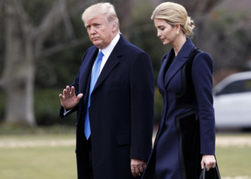 Ivanka Trump acompaña a su padre en una actividad oficial. (Foto: AP)