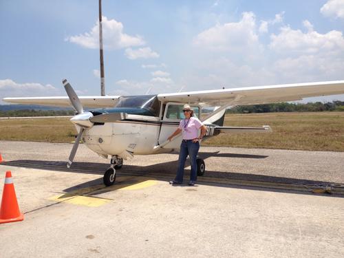 Stephanie Wells trabajó por varios años en la NASA y en la Fuerza Aérea de Estados Unidos. (Foto: Conap)