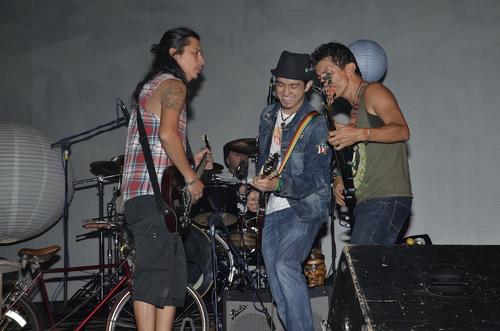 La banda estremeció a sus seguidores con un concierto inolvidable. (Foto: Abner Salguero/Nuestro Diario) 