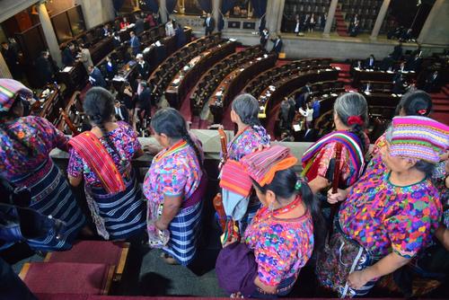 Varios representantes de la sociedad civil están en el Congreso para apoyar las reformas al sector justicia. (Foto: Jesús Alfonso/Soy502) 