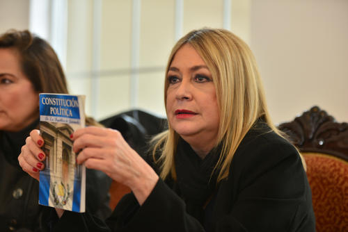 La abogada Karen Fischer se pronunció contra el actuar de los tribunales de justicia. (Foto: Wilder López/Soy502)