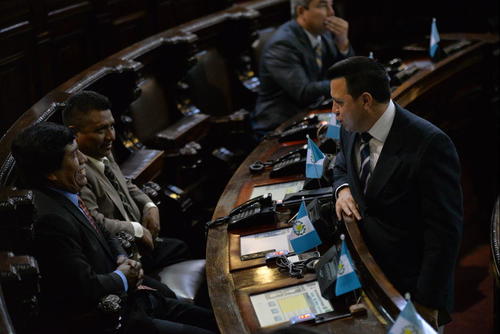 En las últimas sesiones parlamentarias, se observó a Rodas conversando con algunos integrantes del Partido Patriota. (Foto Wilder López/Soy502)
