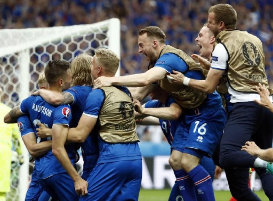 Islandia ganó con un gol de último minuto a Austria. (Foto: AFP)