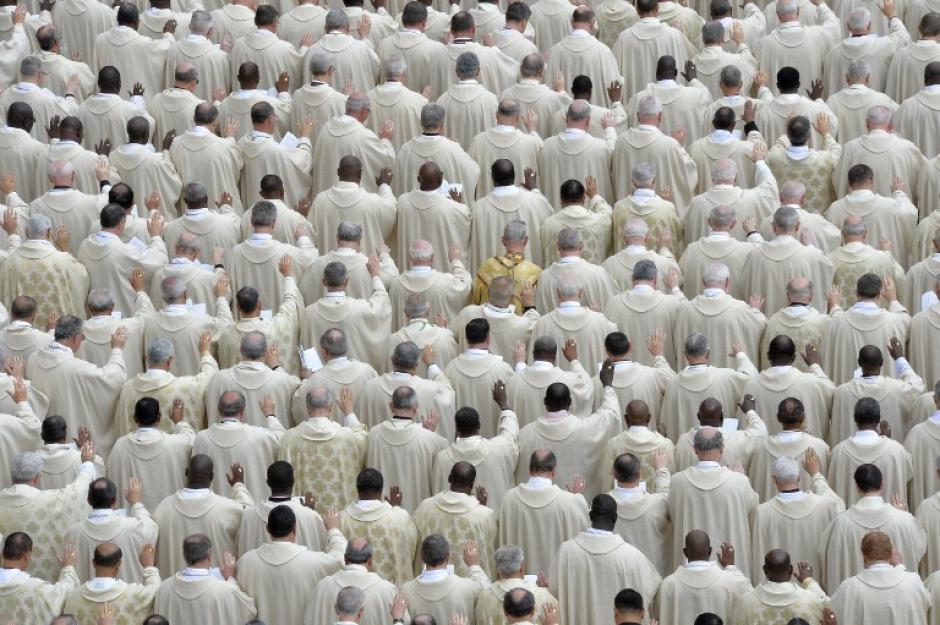 De éstos 3.420 casos, 884 sacerdotes fueron separados de su condición clerical: 89 en 2004; 84 en 2005; 114 en 2006; 84 en 2007; 68 en 2008; 69 en 2009; 84 en 2010; 143 en 2011; 70 en 2012; y 43 en 2013. (Foto: AFP)