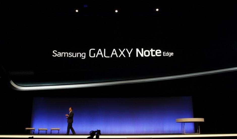 Vicepresidente Ejecutivo de la electrónica gigante Samsung DJ Lee presenta la Galaxy Note Edge, en Berlín, en el avance de la electrónica de consumo feria IFA. (Foto: AFP/Odd Andersen)