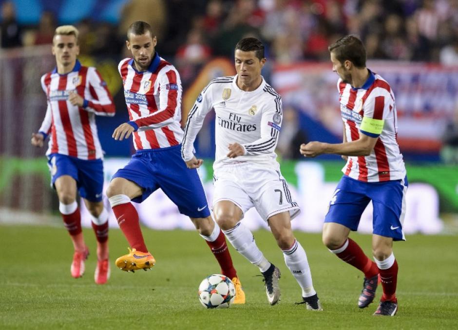 El Atlético y el Real Madrid empataron en el juego de ida de cuartos de final de la UEFA Champions League y el juego de vuelta será en el Bernabéu. (Foto: AFP)