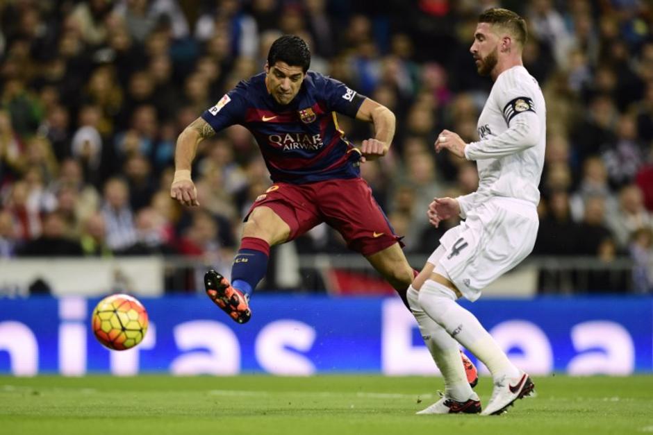 El capitán del Real Madrid no pudo controlar a la ofensiva del Barcelona. (Foto: AFP)