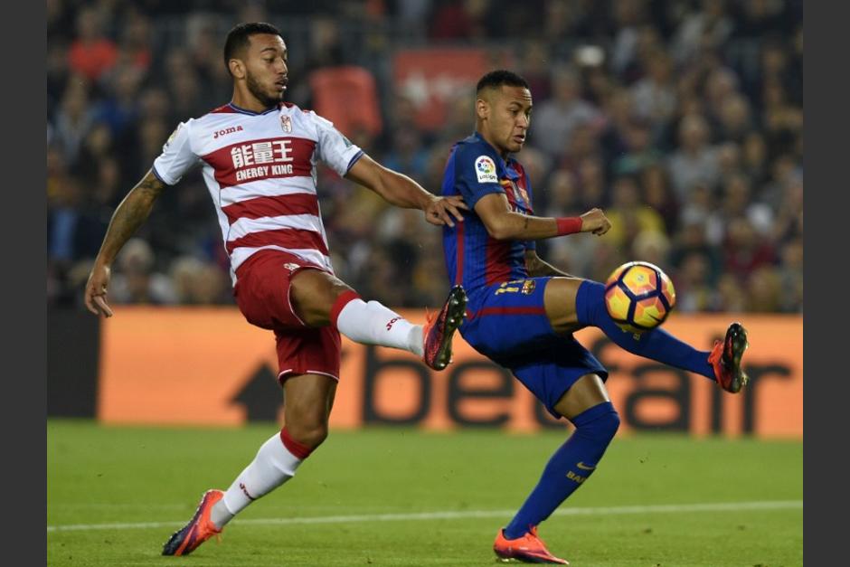 Neymar no tuvo un buen partido contra el Granada. (Foto: AFP)