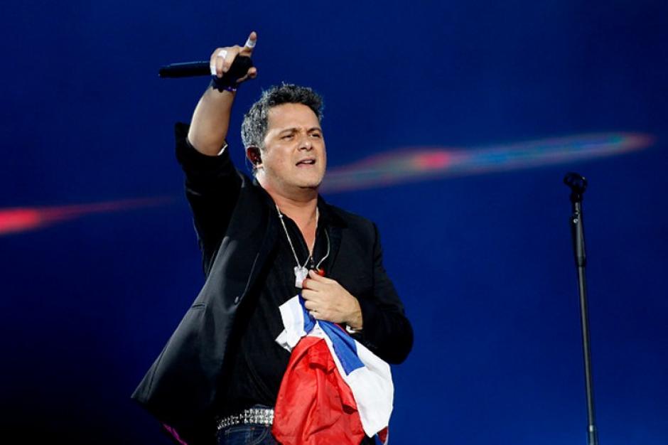 Alejandro Sanz tuvo una poco memorable actuación en Viña del Mar. (Foto: AFP)