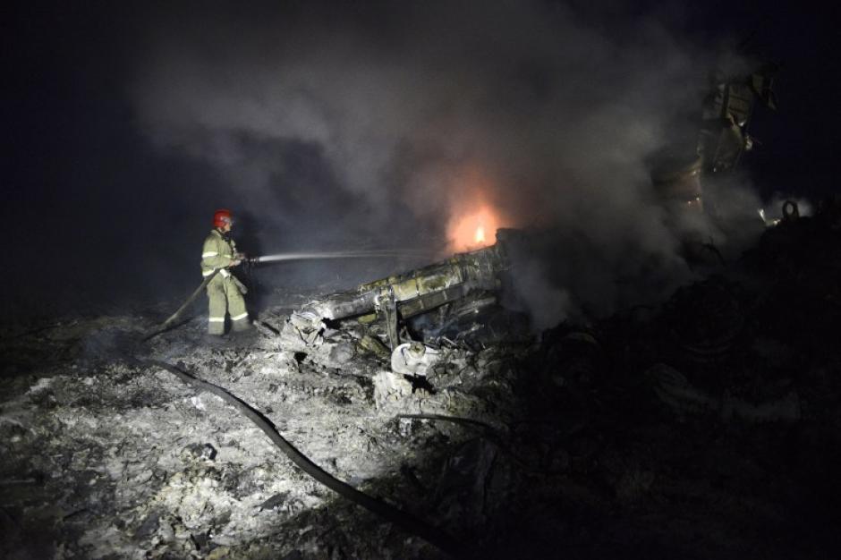 El avión fue impactado por un misil, aunque no se ha establecido quién sería el responsable. (Foto: AFP)&nbsp;