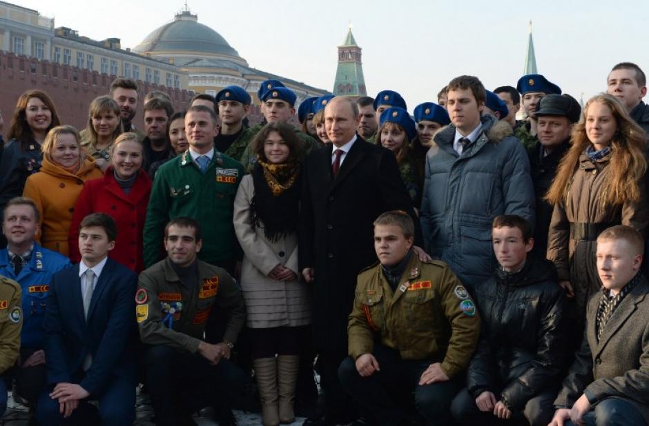 Vladimir Putin se reafirma como el hombre más poderoso del mundo por encima de su homólogo estadounidense Barack Obama, según el ranking 2014 de la revista Forbes. (Foto: AFP)