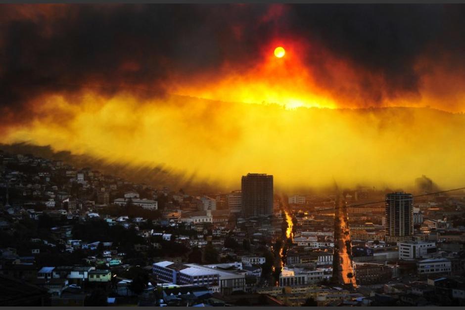 El peor incendio en la historia de Valparaíso deja 11 muertos
