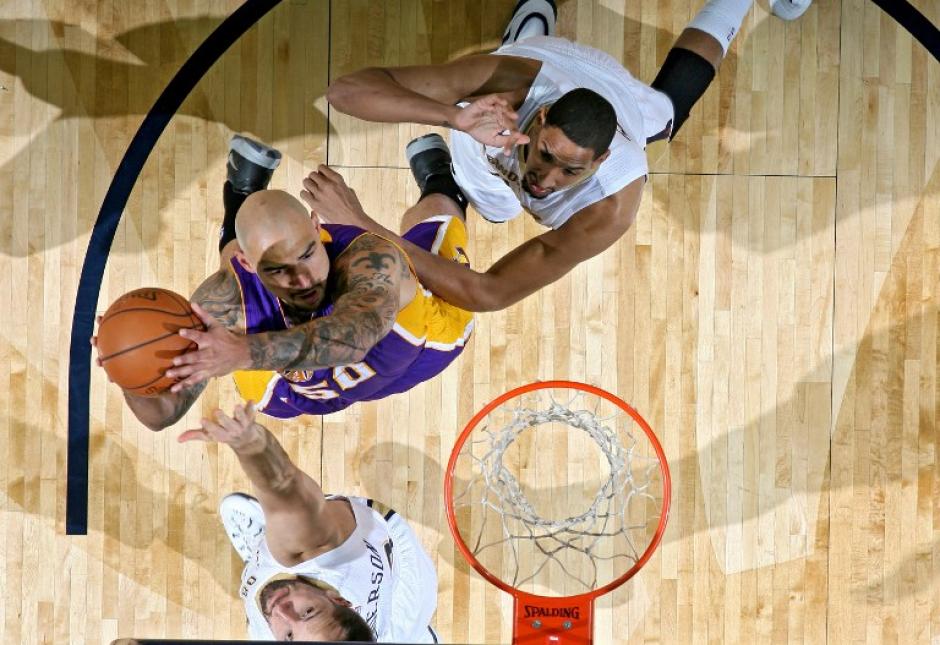 Los Pelicans derrotaron a los Lakers en el regreso de Kobe Bryant. (Foto: AFP)