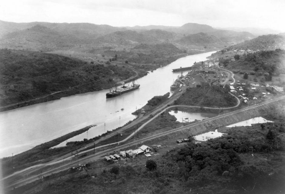 El 15 de agosto de 1914 el Nueva York SS Ancón fue el primer barco en cruzar el recién inaugurado Canal de Panamá (Foto:. AFP/Biblioteca del Congreso de los Estados Unidos)