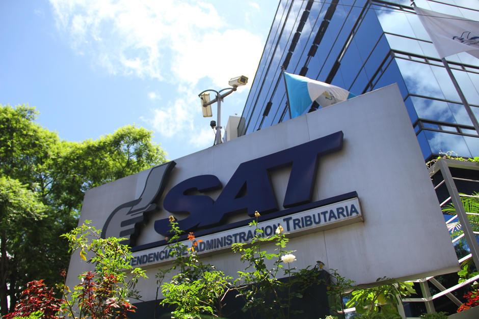 Los cinco integrantes del Directorio de la SAT fueron relevados por el Presidente Jimmy Morales. (Foto: Archivo/Soy502)