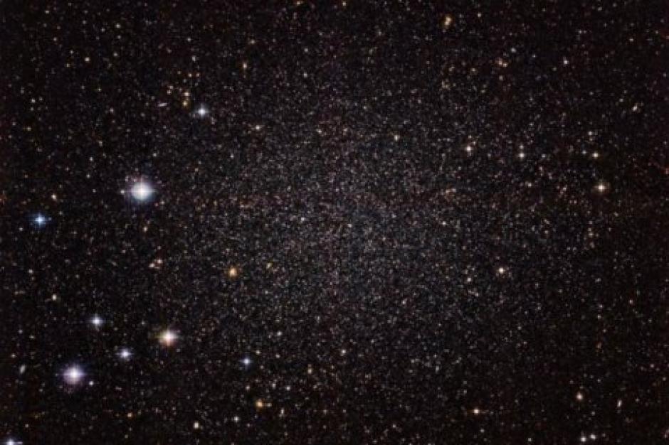 Imagen de la galaxia enana Escultor, captada por el telescopio de la ESO. (Fotografía: ESO)