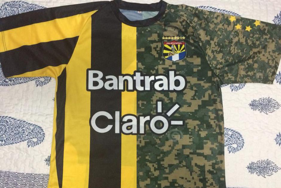 Aurora FC estrenará camuflaje militar en su nueva camisola