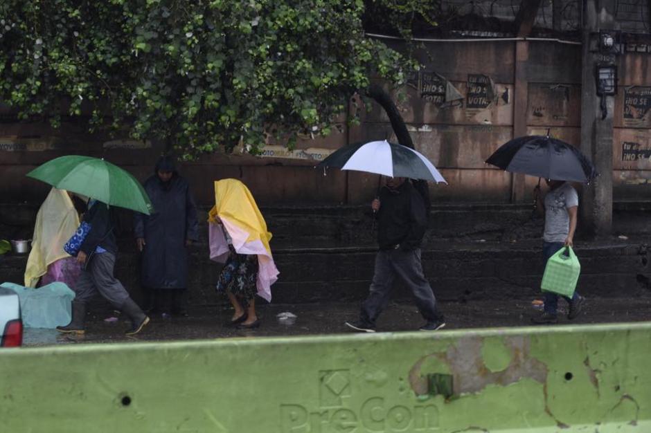 El Ministerio de Educación y la USAC suspenden actividades por fuertes lluvias que afectan todo el territorio nacional. (Foto: Jesús Alfonso/Soy502)