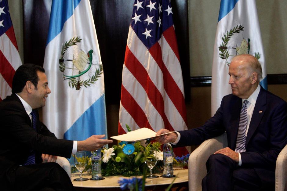 El Vicepresidente de los Estados Unidos Joe Biden se reunió con el presidente electo Jimmy Morales previo a la toma de posesión del nuevo mandatario guatemalteco. (Foto: Esteban Biba/Efe)