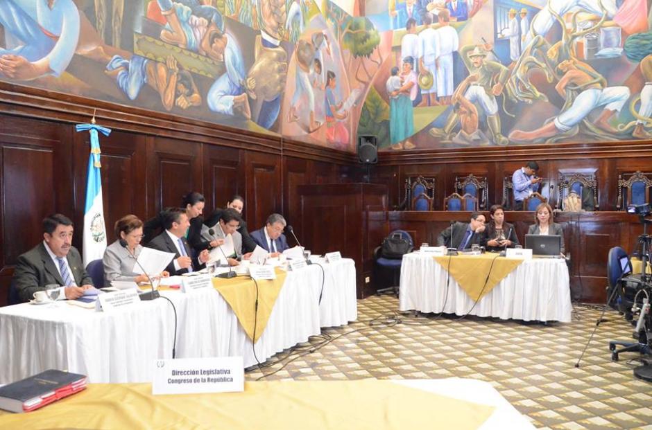 La comisión pesquisidora escuchó los argumentos del MP y la CICIG previo a emitir su informe. (Foto: cortesía José Castro)