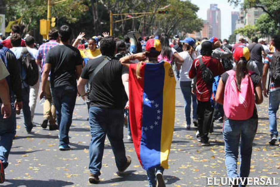 Las protestas en Venezuela dejaron al menos 3 personas fallecidas, los estudiantes aseguran que fueron "infiltrados" los que ocasionaron el caos. Foto: El Universal.&nbsp;