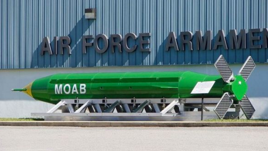 Esta bomba fue lanzada por Estados Unidos en una zona de Afganistán, es la más poderosa no nuclear que tiene el país. (Foto:&nbsp;Infobae)&nbsp;