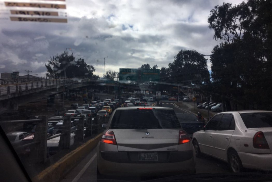 Varios puntos de la ciudad se mostraron con tráfico esta mañana. (Foto: Archivo/Soy502)&nbsp;