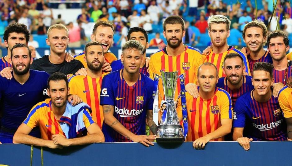 El club catalán afronta un nuevo problema al conocer que otro de sus jugadores podría salir de la plantilla. (Foto: AFP)