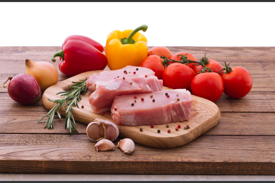 Existen cortes de carne de cerdo que son considerados carnes magras. (Foto: Shutterstock)