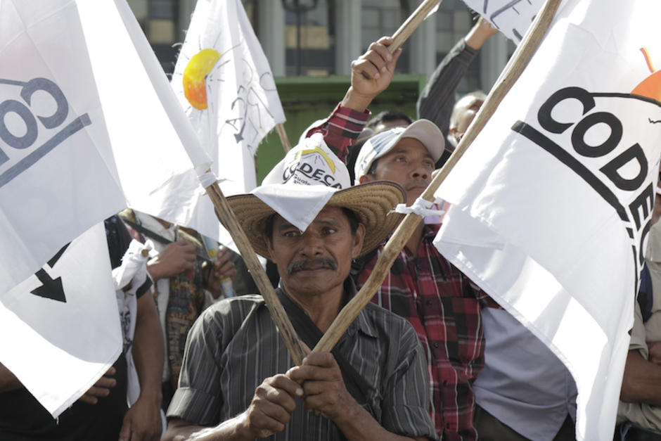No solo los manifestantes de CODECA detienen la libre circulación de la población. (Foto: Archivo Soy502/Alejandro Balán)