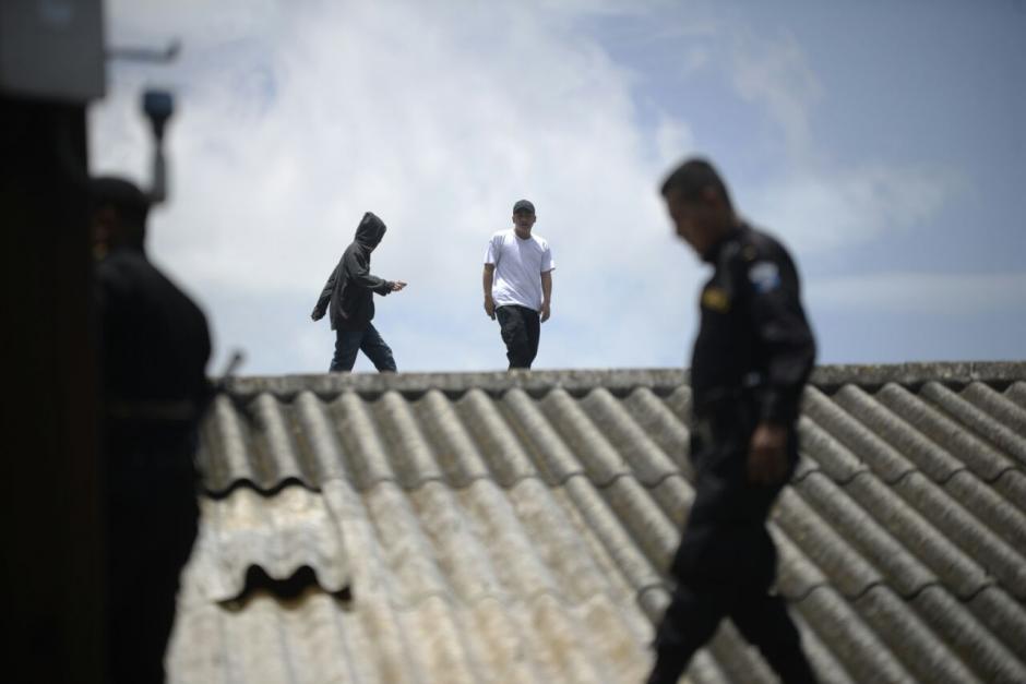 Un grupo de jóvenes se amotinó en Las Gaviotas. (Foto: Wilder López/Soy502)&nbsp;