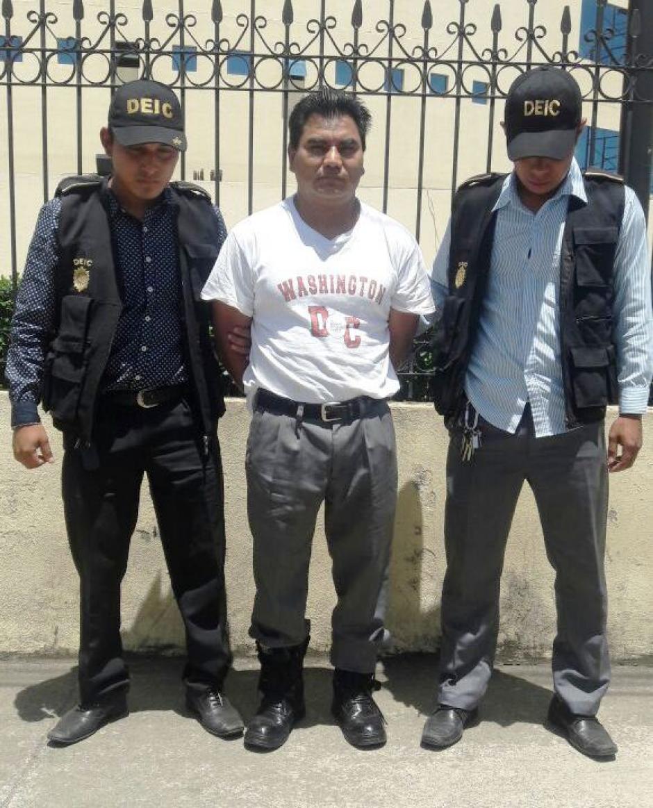 Capturan a hombre acusado de cometer cinco delitos de violación con agravación de la pena. (Foto: PNC)