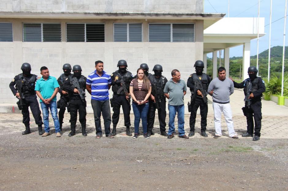 Las autoridades detuvieron a 15 presuntos integrantes de la banda de secuestradores "Los Buitres". (Foto: PNC)