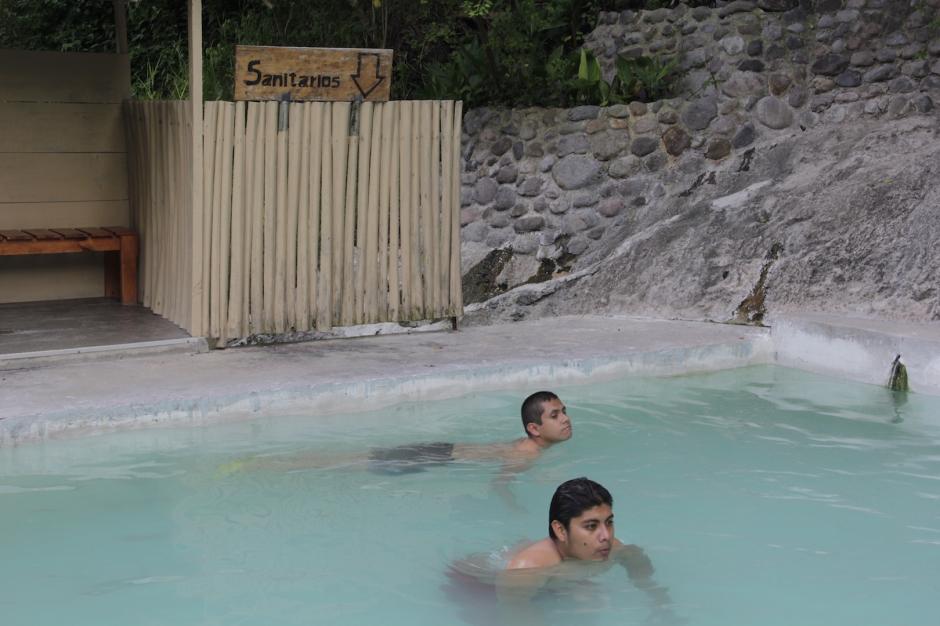 El lugar cuenta con cinco piscinas que pueden utilizar los visitantes. (Foto: Fredy Hernández/Soy502)