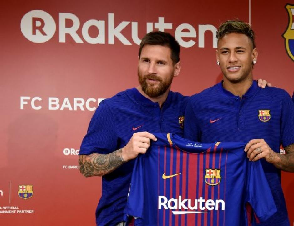 Neymar y Messi han sido una pareja de lujo en la delantera española, pero el brasileño aspira a ser el líder de un equipo. (Foto: AFP)