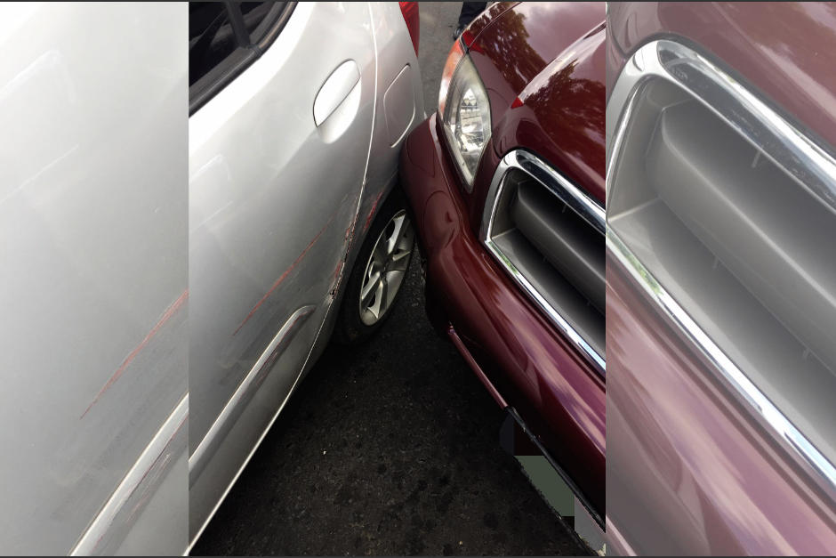 Aunque fue un ligero choque, la acción posterior casi le ocasionó daños físicos al conductor del carro gris. (Foto: captura de pantalla)