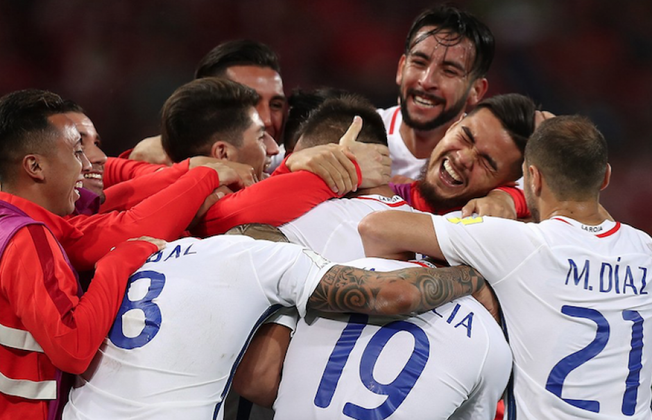 Chile vence a Portugal en penaltis. (Foto: AFP)