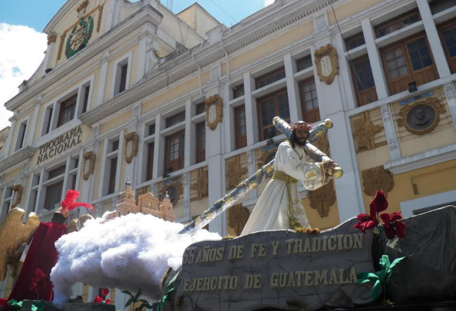 La procesión de Jesús Nazareno de la Guardia de Honor saldrá a las calles. (Foto: Ejército de Guatemala)&nbsp;