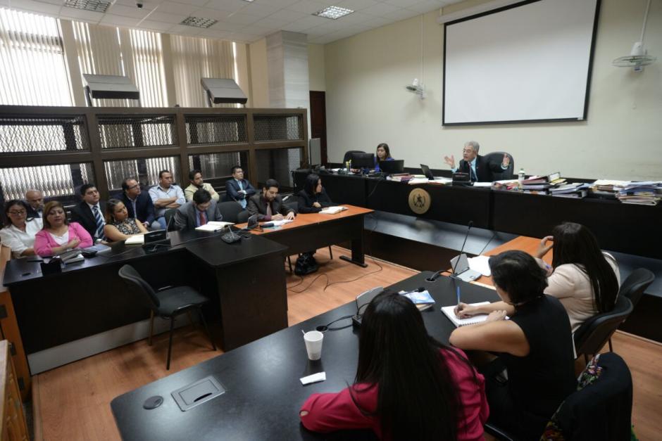 La audiencia donde el juez Miguel Ángel Gálvez rechazó reformar el auto de procesamiento de 16 implicados en el caso Cooptación del Estado, se extendió por casi 6 horas. (Foto: Wilder López/Soy502)&nbsp;