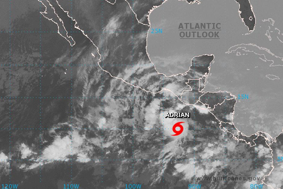 La depresión tropical se fortaleció y se transformó en tormenta durante la madrugada. (Foto: NHC/NOAA)