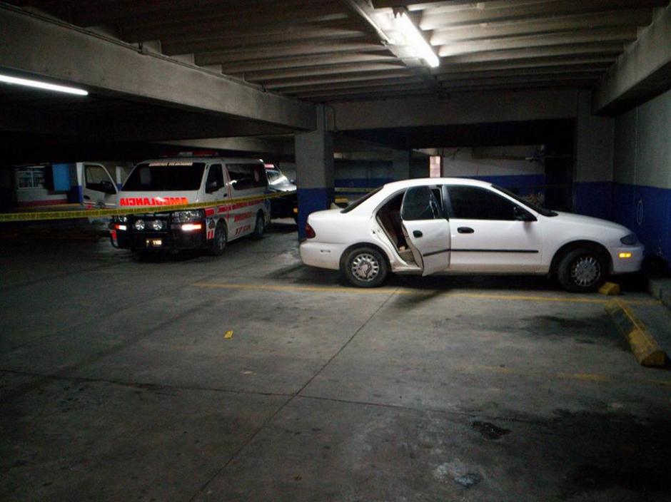 Claudia Eunice Villegas fue asesinada el pasado jueves, su cuerpo fue localizado el pasado jueves en un centro comercial de Huehuetenango. (Foto: Bomberos Voluntarios/Soy502)