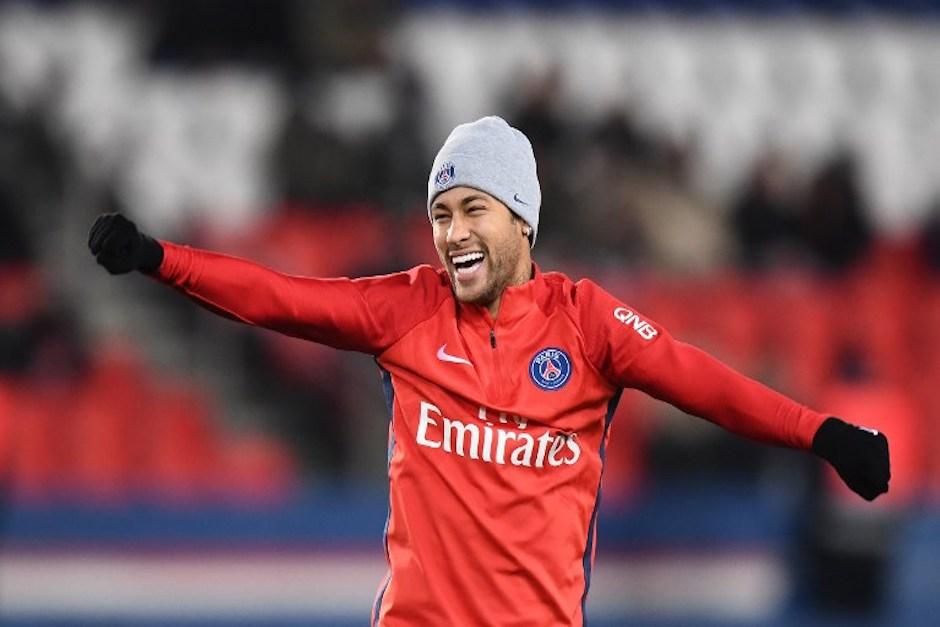 Con 25 años, Neymar tiene un millonario contrato con el PSG que expira hasta 2022. (Foto: AFP)