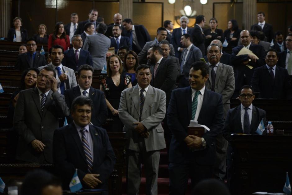 La mayoría de diputados respaldó al presidente. (Foto: Wilder López/Soy502)