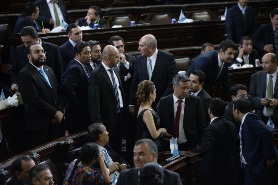 Los cinco bloques legislativos más grandes del Congreso se unieron este miércoles para aprobar de urgencia modificaciones a delitos electorales. (Foto: Wilder López/Soy502)