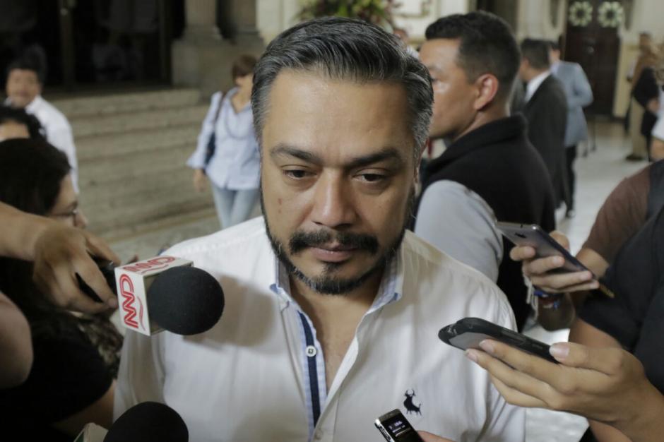 Javier Hernández, jefe de bancada de FCN, asegura que se retractarán por la presión ciudadana. (Foto: Alejandro Balán/Soy502)