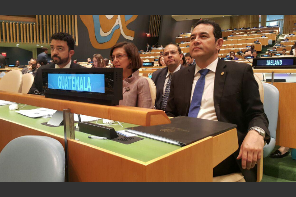 Jimmy Morales viajará el lunes a la ONU para participar en la Asamblea General Ordinaria que se realizará el martes. (Foto: Presidencia)